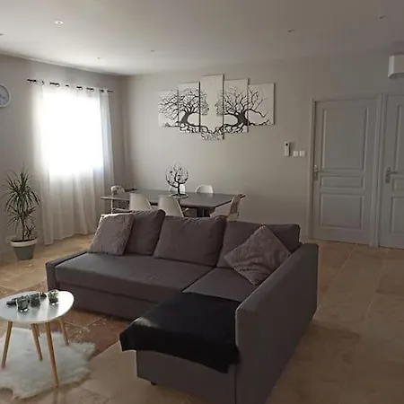 Appartement Ilna St Remy De Provence à Saint-Rémy-de-Provence Extérieur photo